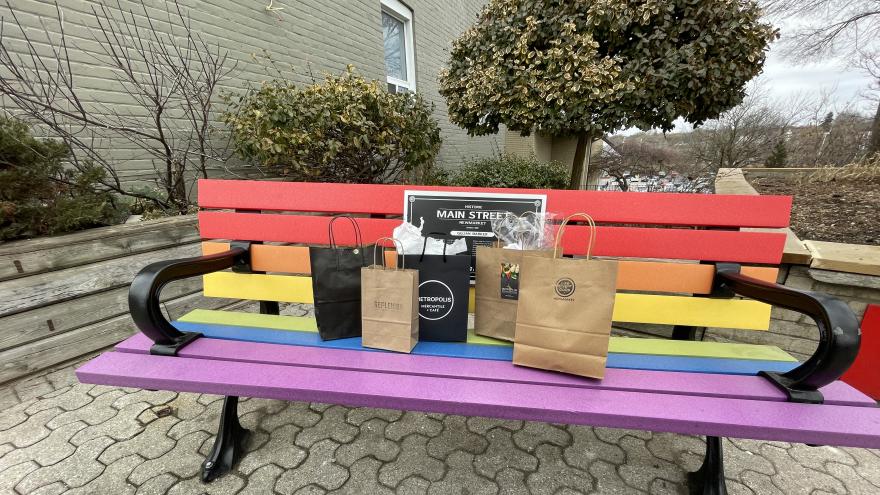 choose local shopping bench