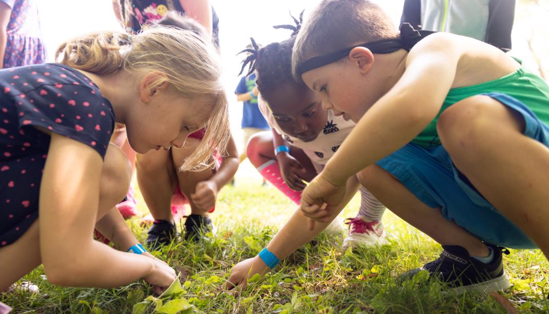 kids playing